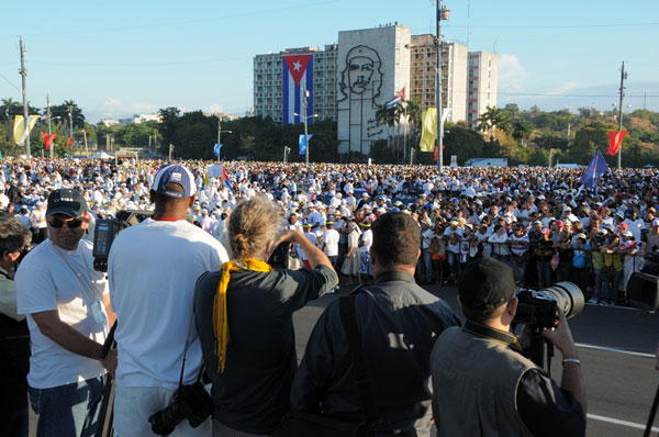 Listo el altar en la Plaza de la Revolución  Benedicto XV