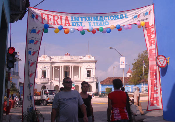 Feria del Libro por Cuba 01