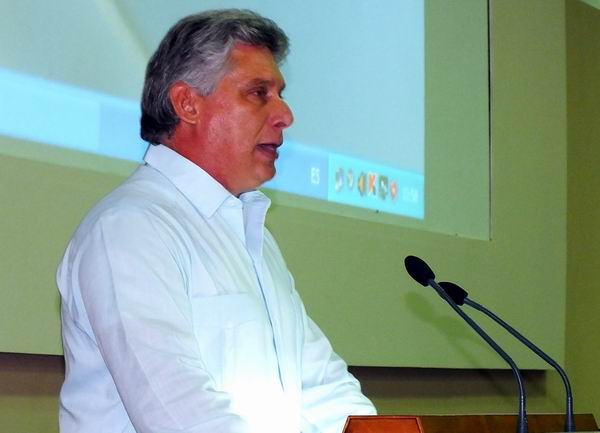 Miguel Díaz Canel Festival de Televisión