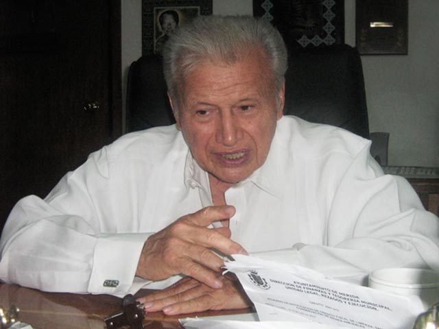 Mario Renato Menéndez 