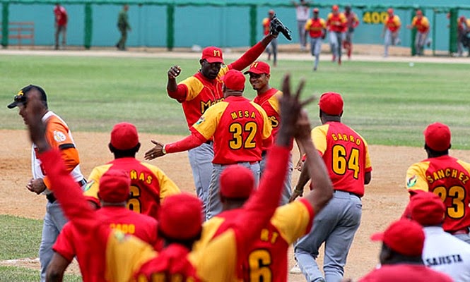 Félix Fuentes Playoff