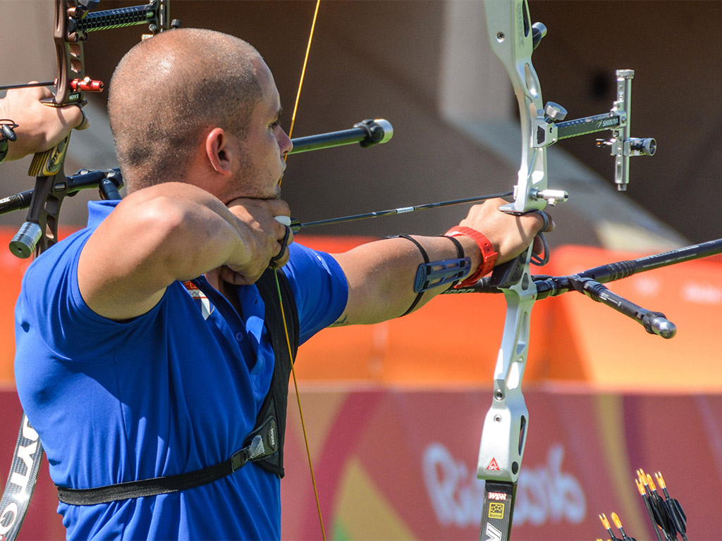 Adrián Puentes, tiro con arco