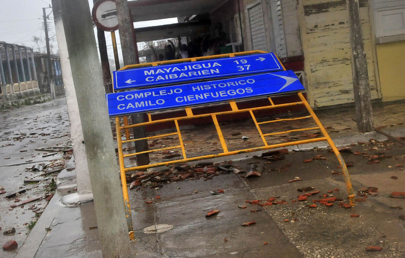 Daños ocasionados por el huracán Irma en Yaguajay, Sancti Spíritus, en su recorrido por la costa norte de Cuba, el 9 de septiembre de 2019. Daños ocasionados por el huracán Irma en Yaguajay, Sancti Spíritus, en su recorrido por la costa norte de Cuba, el 9 de septiembre de 2019.