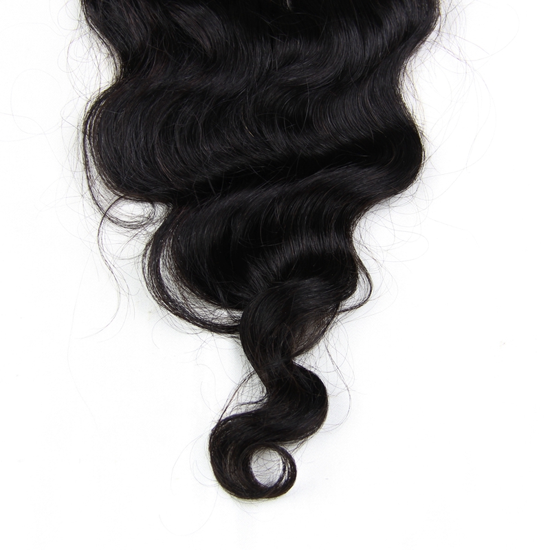 Pelo negro rizado