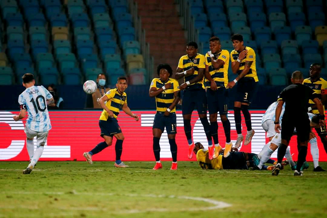 Lionel Messi - Tiro libre contra Ecuador - Copa América 2021 - Cuartos de Final