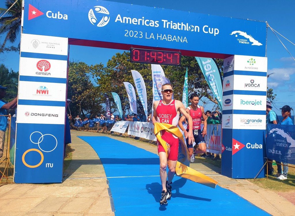 ganador VII edición del Triatlón Internacional de La Habana