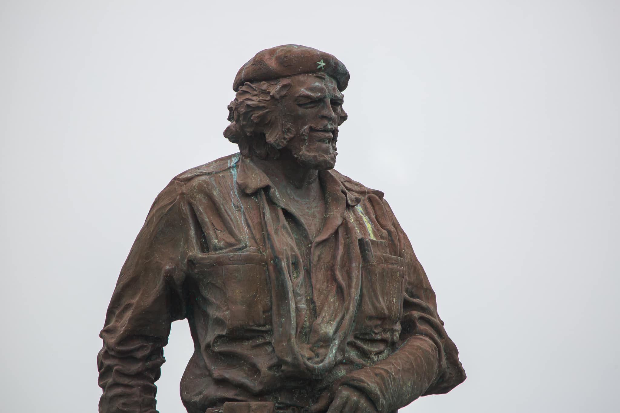 Conjunto Escultórico Memorial Comandante Ernesto Che Guevara y la imponente escultura de más de 6 metros de altura