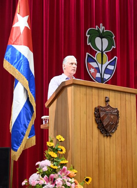 Diaz Canel en Clausura de la IV Conferencia de Nación y Emigración 