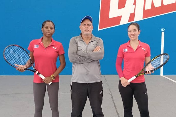  Dupla femenina cubana de oro en abierto de frontenis 