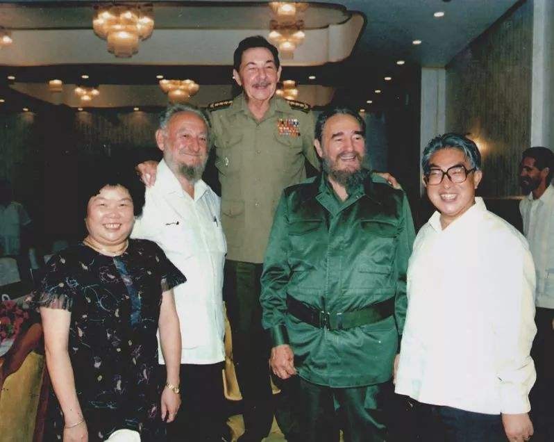 Ex embajador de China en Cuba