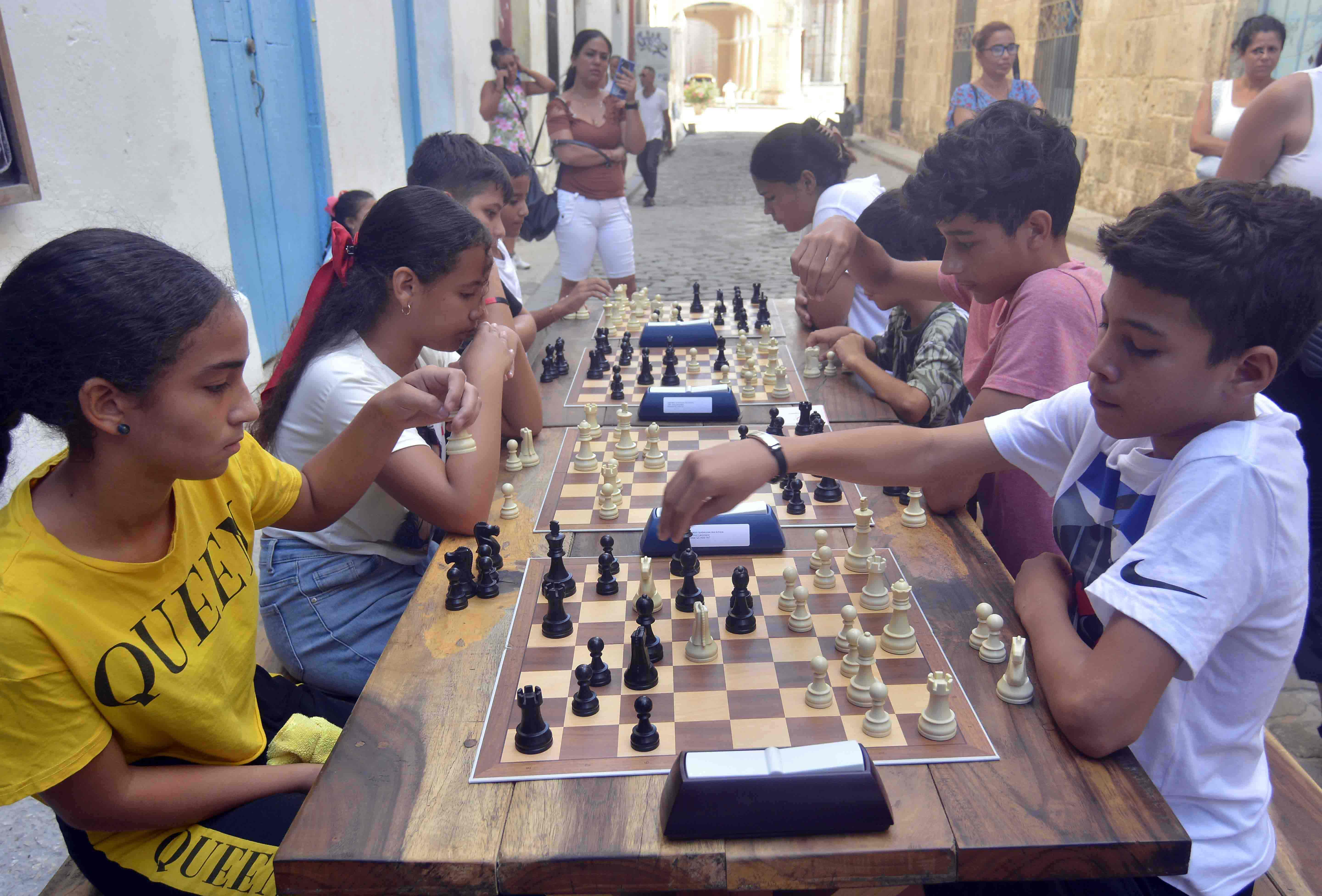 Primer Torneo de Doble Play en Cuba Primer Torneo de Doble Play en Cuba