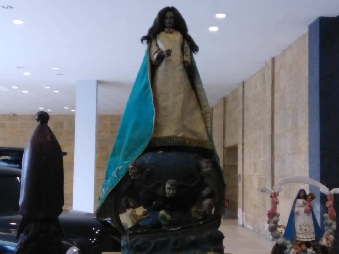 "Ave María", ofrenda a la patria toda "Ave María", ofrenda a la patria toda
