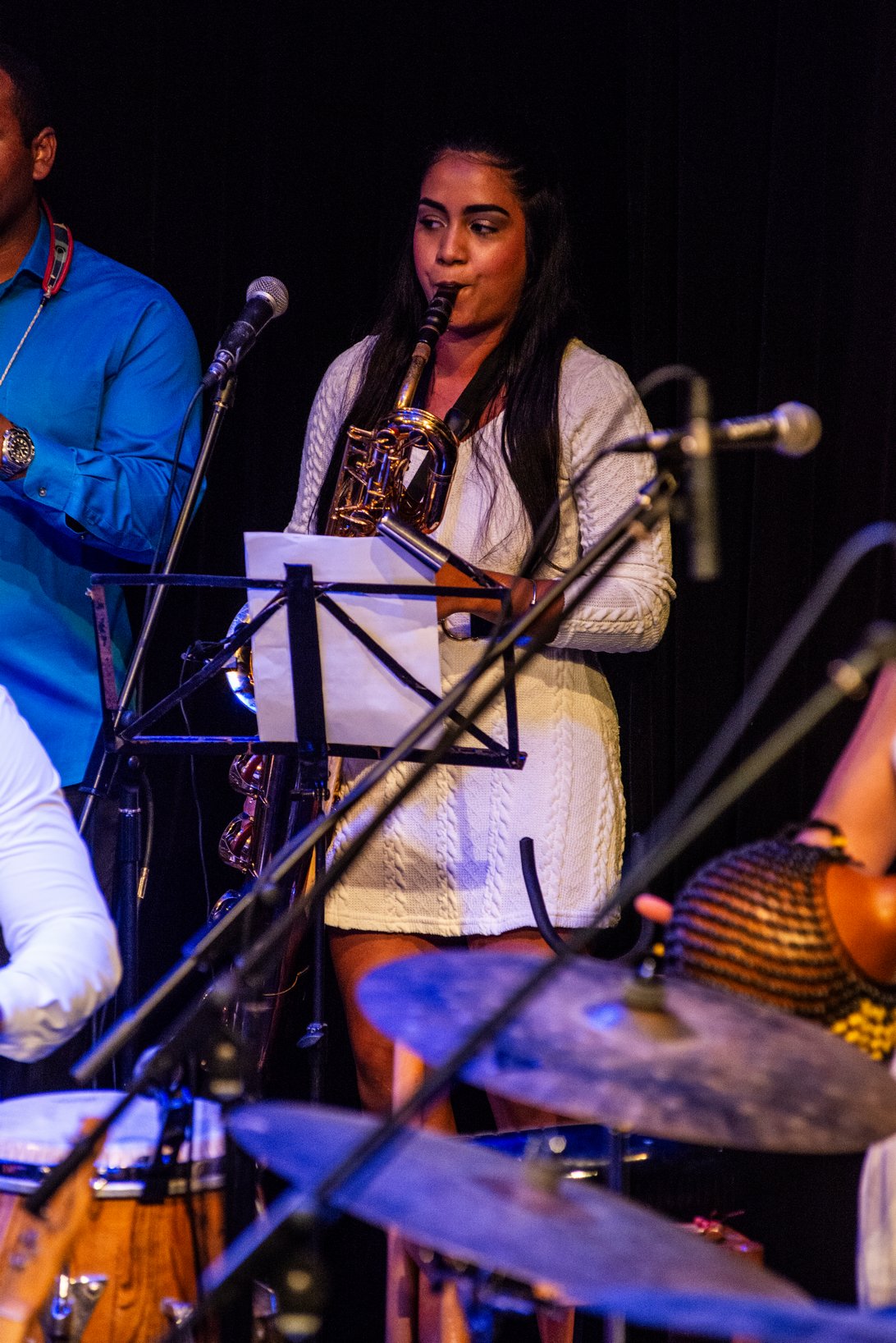 Olokun dio permiso a una quena y un piano. Olokun dio permiso a una quena y un piano.