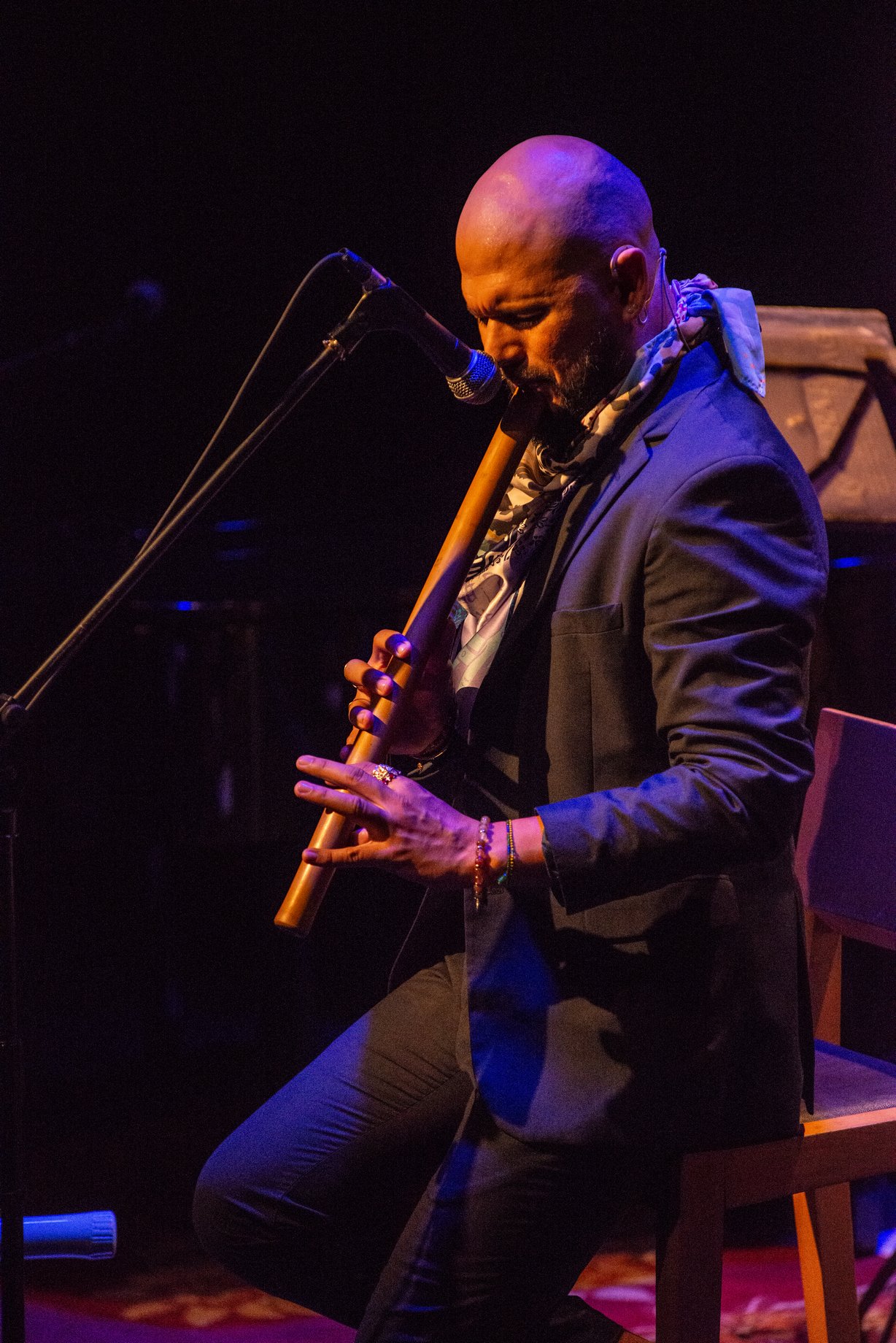 Olokun dio permiso a una quena y un piano. Olokun dio permiso a una quena y un piano.