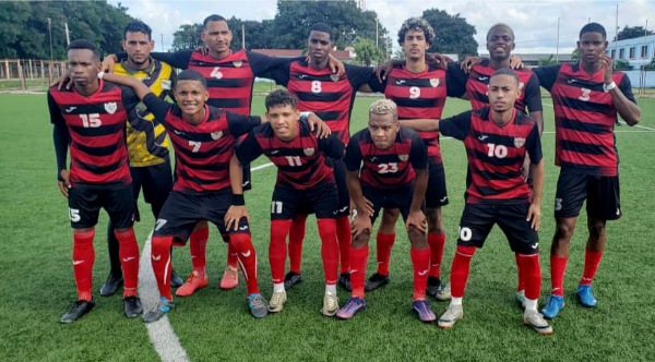 Los invictos Diablos Rojos santiagueros lideran el torneo, con cuatro puntos. Foto Tomada de JIT Los invictos Diablos Rojos santiagueros lideran el torneo, con cuatro puntos. Foto Tomada de JIT