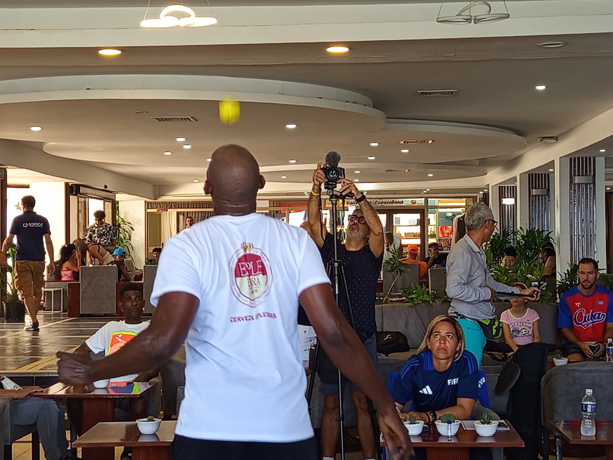 Dominio del balón: otro récord mundial de Erick Hernández  Dominio del balón: otro récord mundial de Erick Hernández