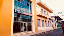 Biblioteca Elvira Cape