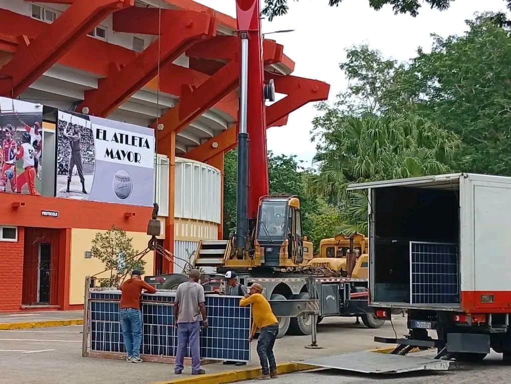 El Sandino de Villa Clara, primer estadio con energía fotovoltaica en Cuba